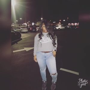 Meet your Posher, Alexis